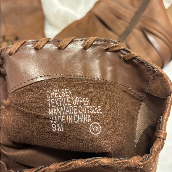 Tall brown Boots NWOT - Picture 7 of 8